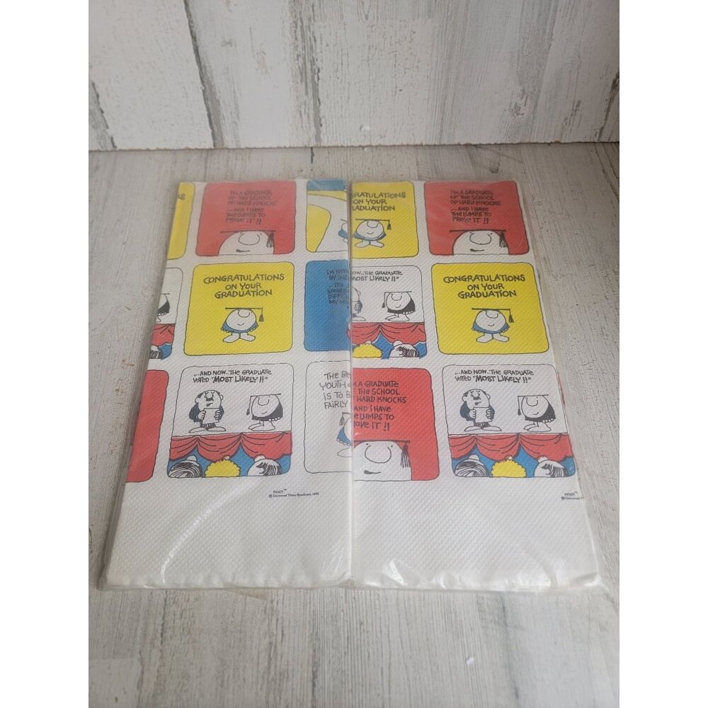 Ziggy graduation paper‎ table cloth vintage set